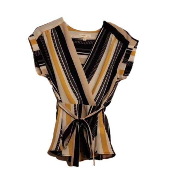 Monteau Tops - Monteau top with ties. Size M